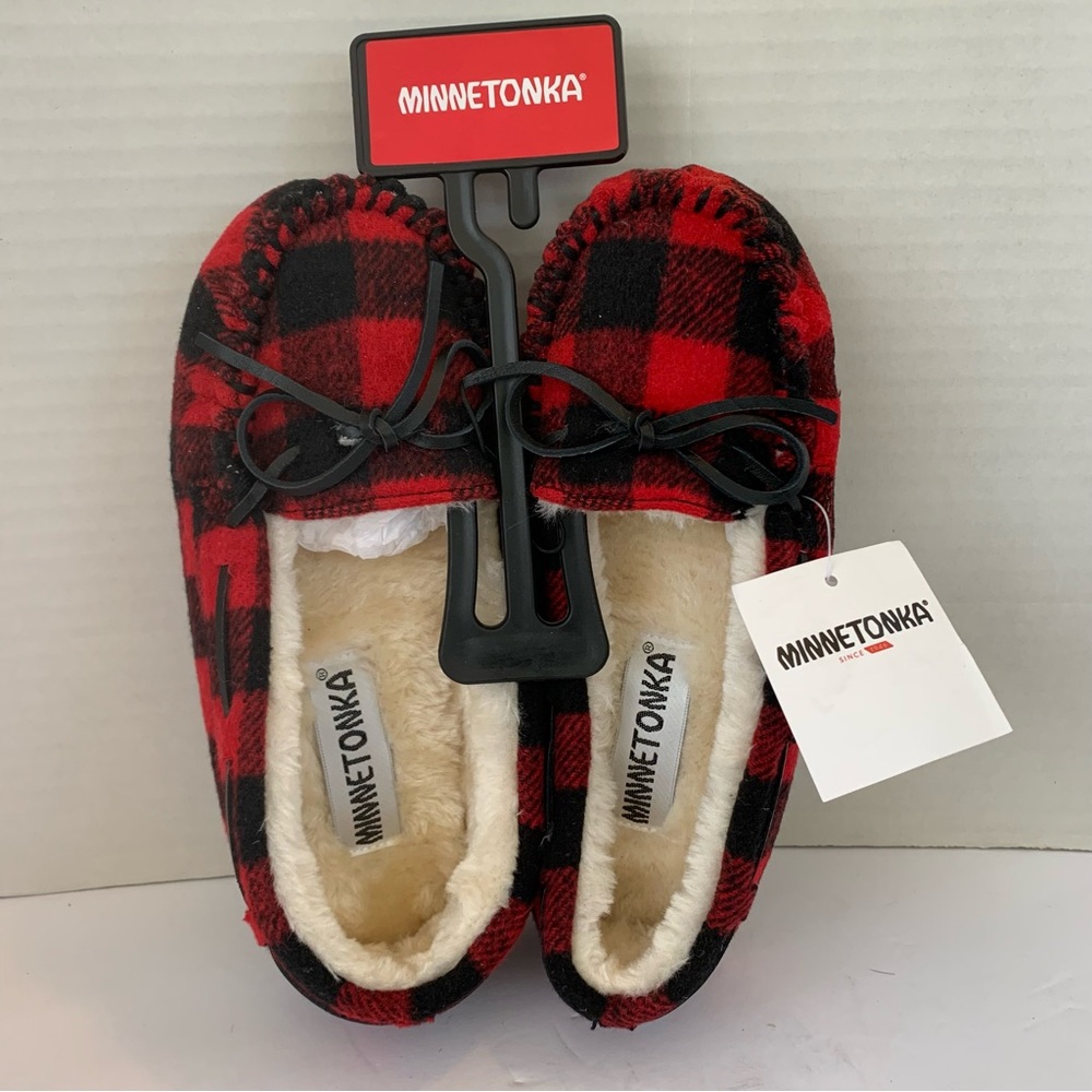 Minnetonka Slippers Girls 5m Black-Red Buffalo Plaid NWT